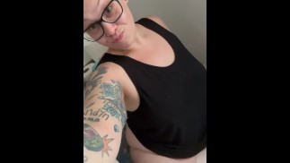 BBW 继母摩洛伊斯兰解放阵线不得不尿尿得这么糟糕你的 POV