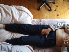 【盗撮風】「乳首いじりながらのマンズリやっべ！！」ボーイッシュ女子のオナニー - Screenshot 8 of 16 - Amateur