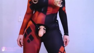 POV Pegging Harley Quinn fa di Batman la sua puttana anteprima