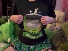 Transboy celebrates aromantic pride with spanking until his ass is red - Screenshot 3 of 16 - Ftm