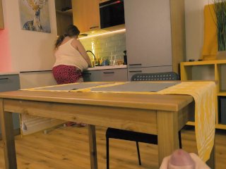 Stepmom Noticed Her Stepson Jerking Off UnderThe Table_and Decided to Help