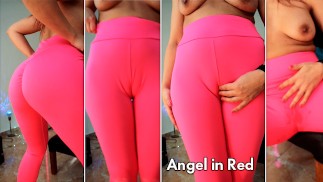 Fit Girl in Yoga Leggings Camel Toe. She gets wet from Touching her Pussy