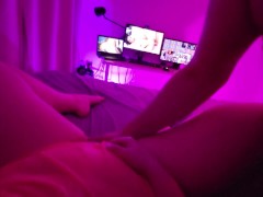 Daddy Makes Me Squirt as I Goon to Porn - Screenshot 13 of 16 - Gooning