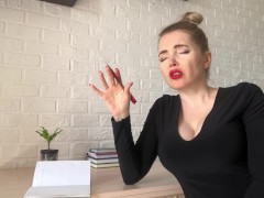 Училка заставила студента отлизать ей за зачёт 1/16