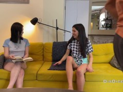 Наши девушки завязали нам глазами и поменялись местами - Свингер пати - Screenshot 1 of 16 - Swinger Party