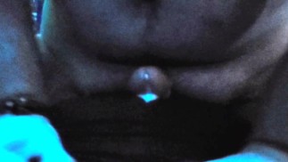 A quick cum hands free on her cock!