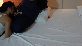 أخبرني أستاذي أنه عليّ اجتياز الامتحان لكنني أخبرته أنه من الأفضل أن أمارس الجنس مع نكه. lesbian sex