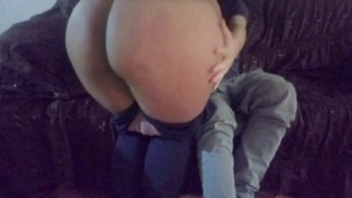 Я хотел посмотреть хороший фильм, а она хотела сделать мне хороший минет в стиле глубокой глотки, и все это время