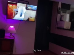 Измена на грани фола - ебу любовницу пока жена в магазине (with subs) - Screenshot 1 of 16 - Poshspice