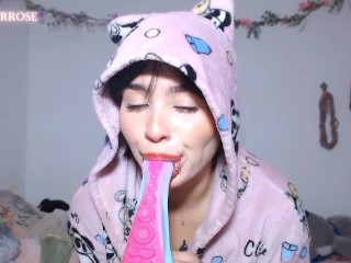 穿着我最喜欢的睡衣喷水