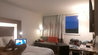 Footjober Sie bringt mich vor der Webcam zum Abspritzen