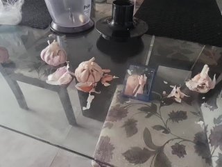 VAGABUNDA MOSTRA A BUCETA NO ESPELHO GOSTOSA