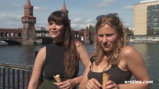 Ersties Lindsey & Blake Si Užijte Orgastický Den V Berlíně