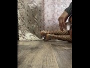 trans slaps herself and jumps on the bottle