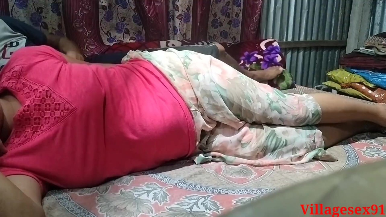 Bhabi Chuda Chudi Video Normal - Devar Bhabhi Ko Chuda Chudi in Jobordost by Home - Pornhub.com