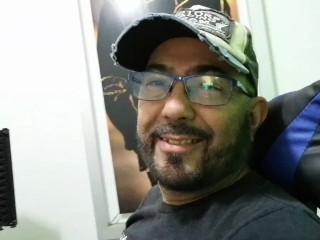 кто-нибудь хочет сосать Мои яйца