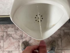 How do boys pee? 4/16