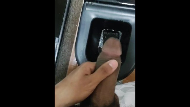 Acordei com vontade de mijar