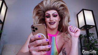 Kleine penis vernedering cumshot met trans femdom