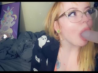 thick nerdy cutie with glasses deep throat training on snapchat