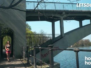 Big Tits Babes Stacy Bloom & Kim Kalash Enjoy Long Cocks - HORNY HOSTEL