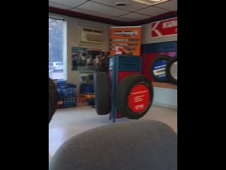 Auto repair jerk off