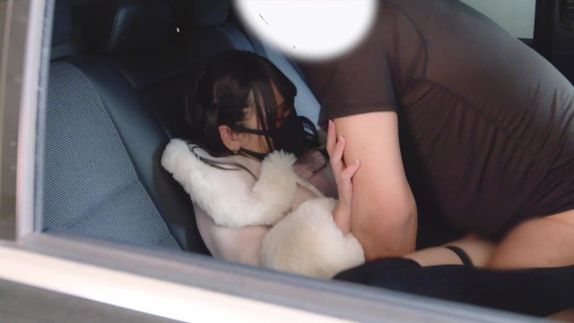 【個人撮影】地雷系の彼女と車内で仲直りの中出しカーセックス