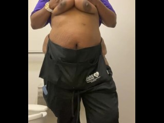 Can I Fuck you Tonight with this Fat Wet Pussy 💦
