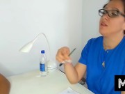 Preview 2 of Doctora argentina recibe toda la leche en la cara