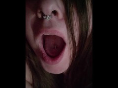 🦇 Open wide! 🦇 - Screenshot 11 of 16 - Pierced Tounge