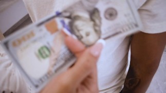 Stranger in the street offers me MONEY to FLASH HIM, SUCK HIM, EAT ME and FUCK ME - Cum in mouth