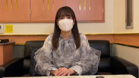 舌ピアスがエロい今ドキ女子大生の濃厚フェラ＆ごっくん①。Perverted college girl's thick blowjob and drinking sperm①。