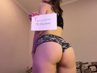 Sexy RenkaBoom Advertises her Fancentro