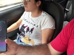 Hot Latina plays with the uber driver - Screenshot 14 of 16 - Petite