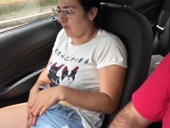 Hot Latina plays with the uber driver - Screenshot 4 of 16 - Petite