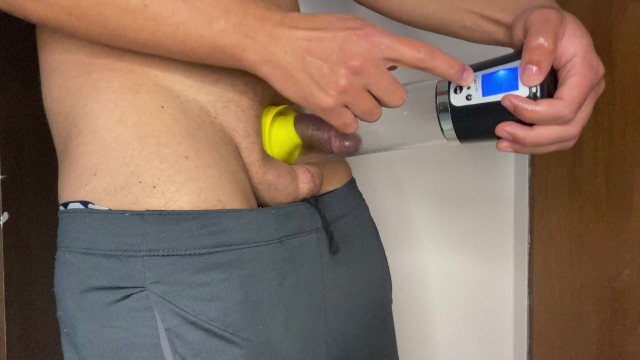 Sucking a Small Dick with the Penis Pump and Making it Grow 5 Centimeters in Seconds