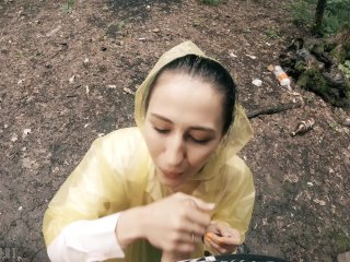 Black Lynn in Yellow Raincoat Sucking Cock in the Woods - Public_Blowjob and Cum inMouth