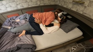 Замужняя женщина, которую прелюбодейный мужчина в тот день, когда она пообещала заняться с ней сексом.