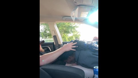 Sexe en voiture amateur jeune et excité (vidéo complète sur mon OnlyFans @ztheezombie)