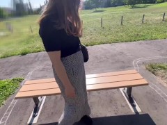 【個人撮影】リモコンバイブを入れて彼氏と初めてのお散歩♡家族で賑わう公園のベンチでイッちゃった♡ HENTAI/ハメ撮り/素人/初体験/プチ露出 - Screenshot 11 of 16 - Hentai