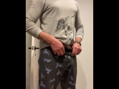 Nighttime Tease - Screenshot 1 of 16 - Pants Down