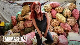Фигуристую Юли Пердомо подняли и глубоко трахнули ее рыжеволосую киску - CARNE DEL MERCADO