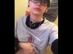 emo slut’s toilet time