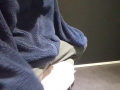 会陰こすりつけオナニーで最後は震えながら大量射精 - Screenshot 1 of 16 - オナニー