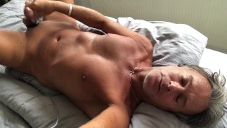 UltimateSlut Christophe Masturbates In Bed