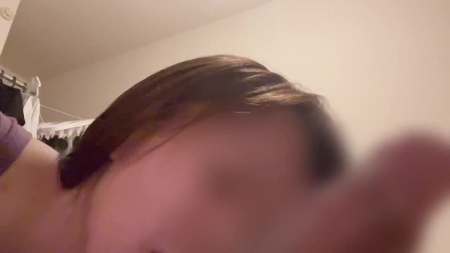 【個人撮影】新婚夫婦によるフェラ抜き直後からの投稿映像！名残惜しそうにお掃除フェラする新妻の様子 - 最高に抜ける人妻動画