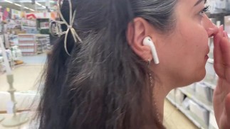 публичный пуканье много