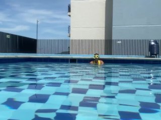 showing her tits in a public pool, it was very hot