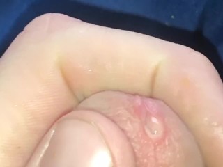 White Tgirl Pees & Cums all over