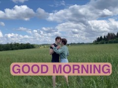 Доброе утро в поле с красивым сексом - Screenshot 1 of 16 - Natural